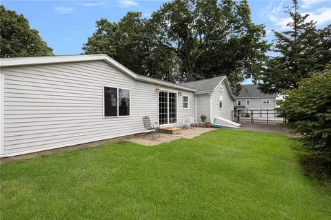 Exterior - 3 Sheffield St, Warwick, RI 02889 photo 4 of 4