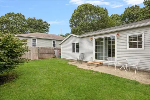 Exterior - 3 Sheffield St, Warwick, RI 02889 photo 3 of 4