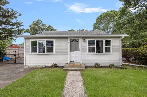 Exterior - 3 Sheffield St, Warwick, RI 02889 photo 1 of 4
