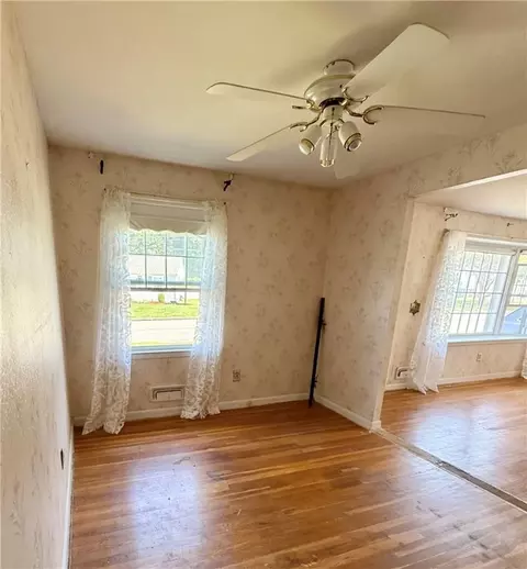 Bedroom - 86 Hasley Rd, Woonsocket, RI 02895 photo 1 of 3
