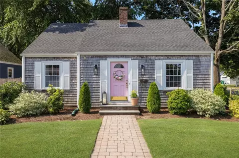 154 Chapmans Ave, Warwick, RI 02886