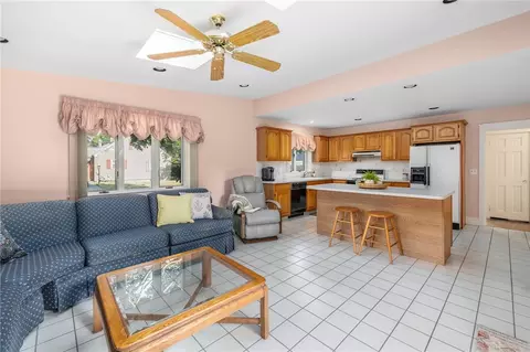 154 Chapmans Ave, Warwick, RI 02886 photo 16