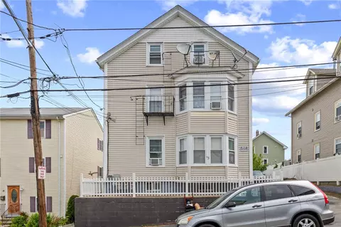 23 Tiffany St, Central Falls, RI 02863