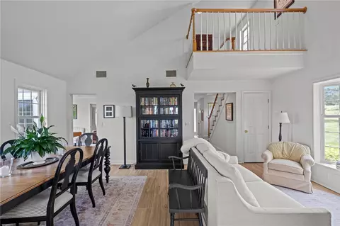 Dining - 109 Corey Ln, Middletown, RI 02842 photo 3 of 3