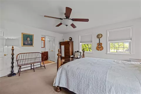 Bedroom - 109 Corey Ln, Middletown, RI 02842 photo 4 of 6