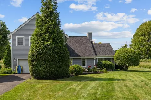 Exterior - 109 Corey Ln, Middletown, RI 02842 photo 3 of 12