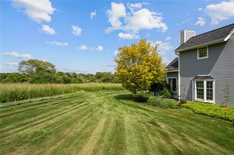 Exterior - 109 Corey Ln, Middletown, RI 02842 photo 6 of 12