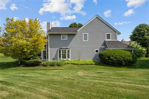 Exterior - 109 Corey Ln, Middletown, RI 02842 photo 7 of 12