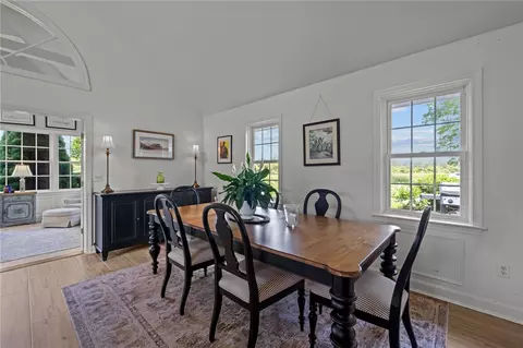 Dining - 109 Corey Ln, Middletown, RI 02842 photo 2 of 3