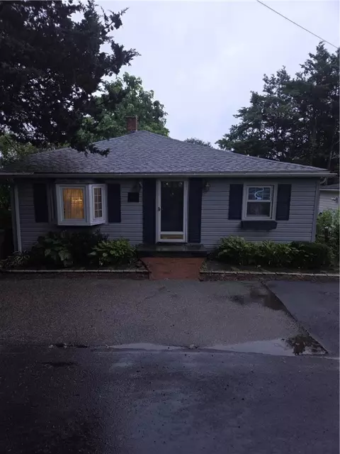54 Ridge Rd, Warwick, RI 02889 photo 3