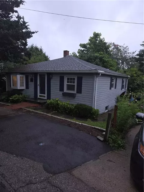 54 Ridge Rd, Warwick, RI 02889 photo 2