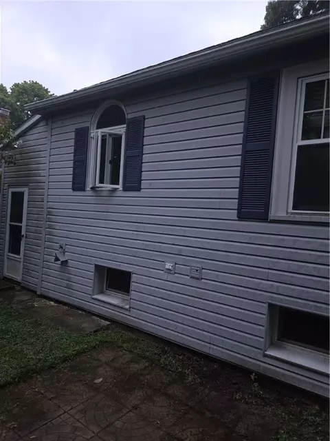 54 Ridge Rd, Warwick, RI 02889 photo 4