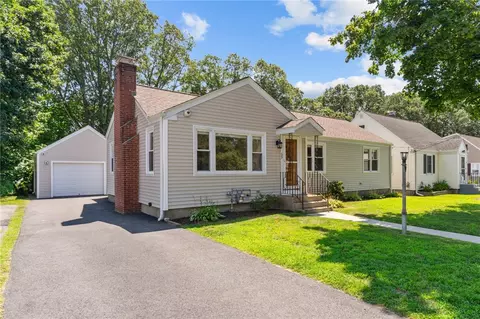 65 Howland Rd, Cranston, RI 02910