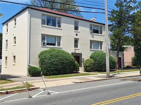 428 Hope St, Providence, RI 02906