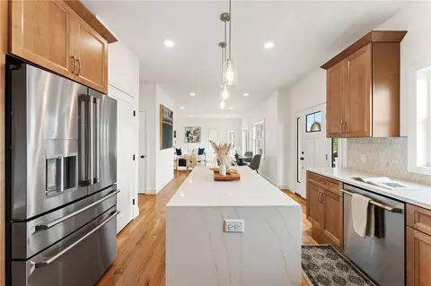 41 Burnett Rd, Warwick, RI 02889 photo 6