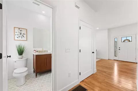 41 Burnett Rd, Warwick, RI 02889 photo 12