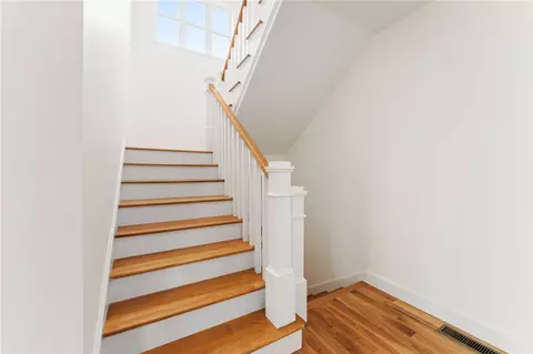 41 Burnett Rd, Warwick, RI 02889 photo 14