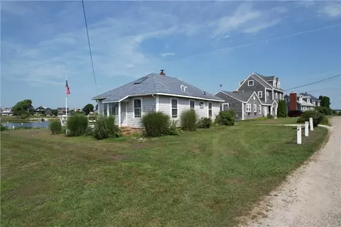 24 Peninsula Rd, South Kingstown, RI 02879
