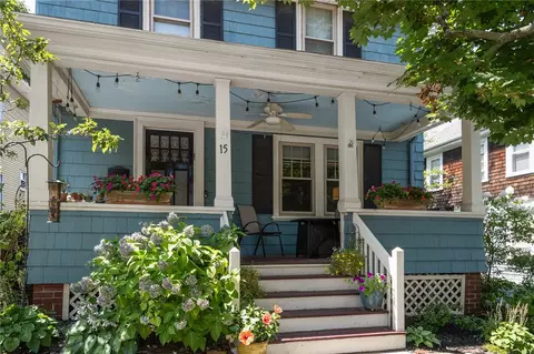 15 Eighth St, Providence, RI 02906
