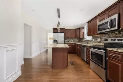 6 Larkspur Rd, Warwick, RI 02886 photo 10