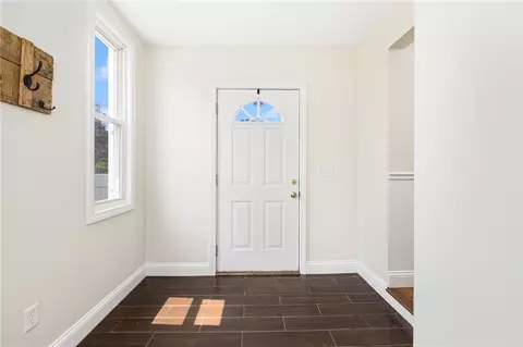 6 Larkspur Rd, Warwick, RI 02886 photo 6