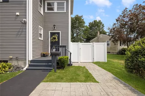 6 Larkspur Rd, Warwick, RI 02886 photo 5
