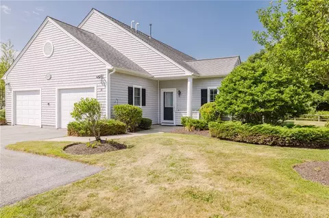 32 Village Way #32, Westport, MA 02790