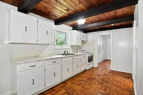 33 W Main Rd, Little Compton, RI 02837 photo 14