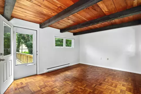 33 W Main Rd, Little Compton, RI 02837 photo 5