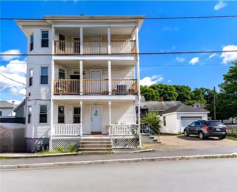 68 Division St, Manville, RI 02838