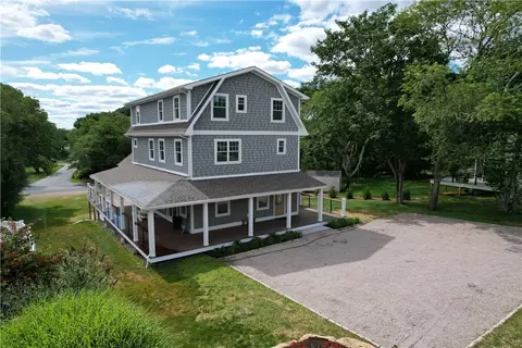 61 Slope Ave, South Kingstown, RI 02879