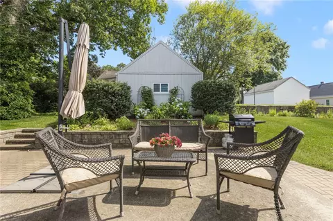 31 St Joseph St, Woonsocket, RI 02895 photo 41