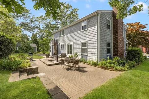 31 St Joseph St, Woonsocket, RI 02895 photo 27
