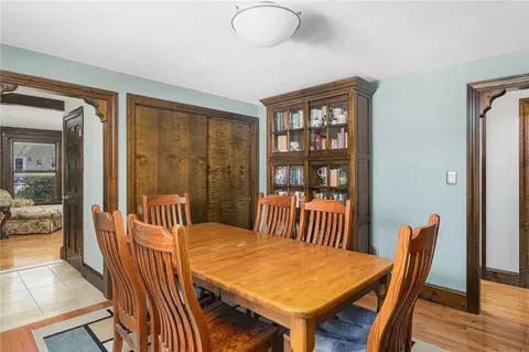31 St Joseph St, Woonsocket, RI 02895 photo 16