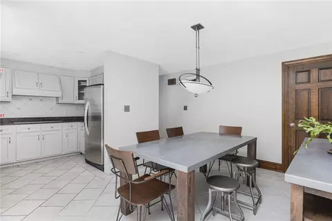 31 St Joseph St, Woonsocket, RI 02895 photo 7