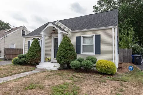 50 Martin St, Pawtucket, RI 02861
