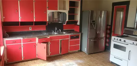 Kitchen - 397 Rathbun St, Woonsocket, RI 02895 photo 3 of 5