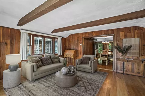 26 Thomas St, Charlestown, RI 02813
