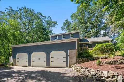 180 Leigh Rd, Cumberland, RI 02864