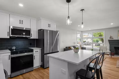 Kitchen - 150 Annette Ave, Woonsocket, RI 02895 photo 5 of 7