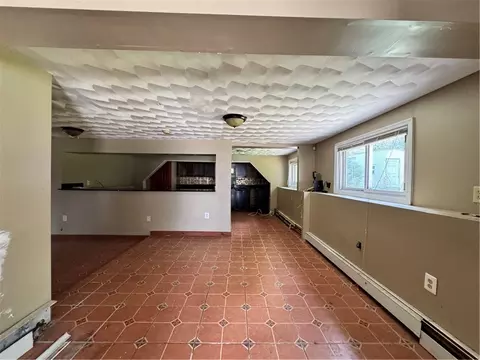 Living - 81 Eagle Rd, Cranston, RI 02920 photo 4 of 4