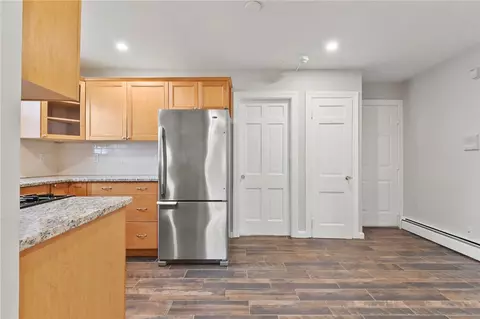 11 North Ave #4, Providence, RI 02906
