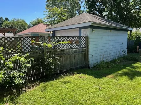 Exterior - 78 Benedict Rd, Warwick, RI 02888 photo 8 of 11