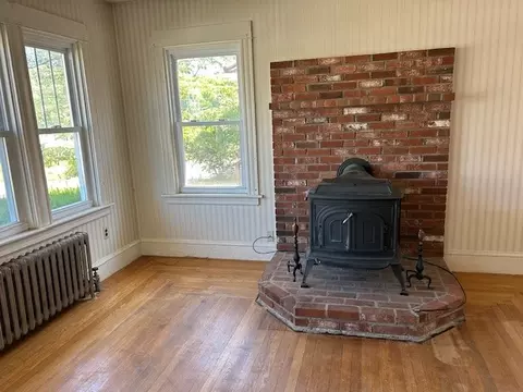 Living - 78 Benedict Rd, Warwick, RI 02888 photo 3 of 3