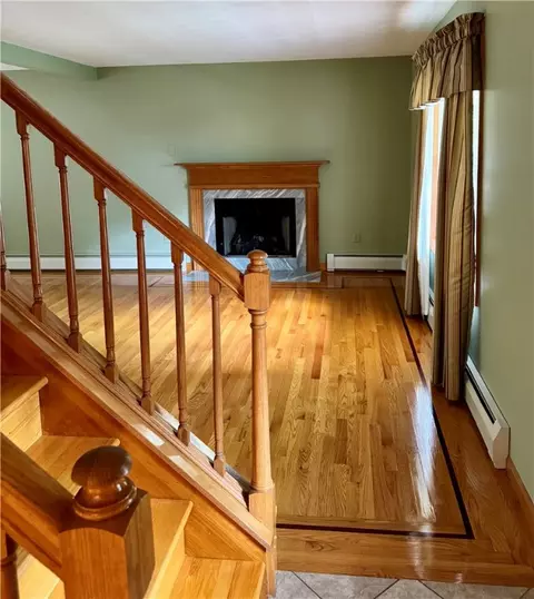 224 Lynn Ln, Mapleville, RI 02839 photo 6