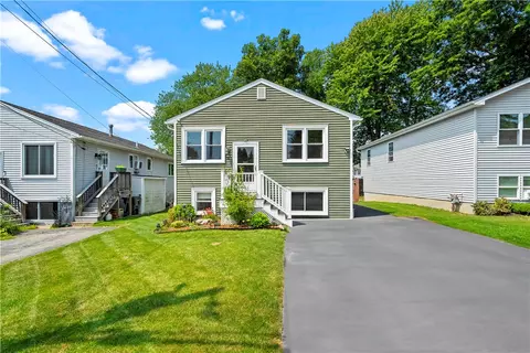 41 Ballou St, Cumberland, RI 02864