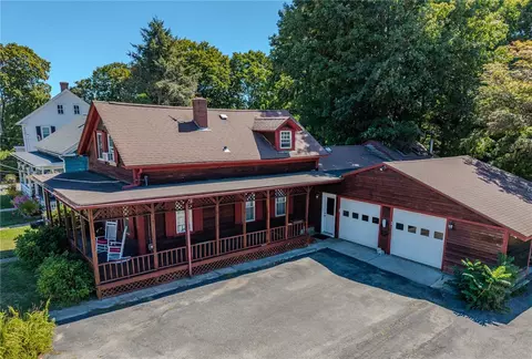 726 Washington St, Coventry, RI 02816