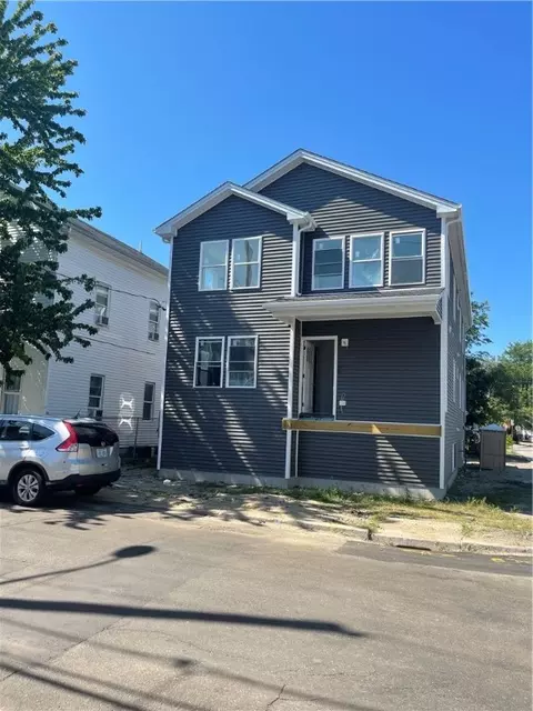 67 Taylor St, Providence, RI 02907