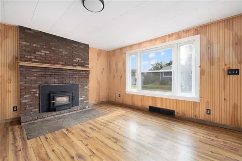 310 Talcott St, Woonsocket, RI 02895 photo 16