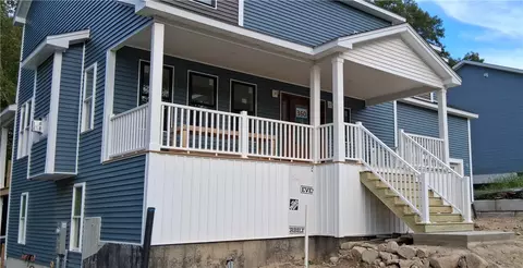 360 Gauthier Dr, Woonsocket, RI 02895